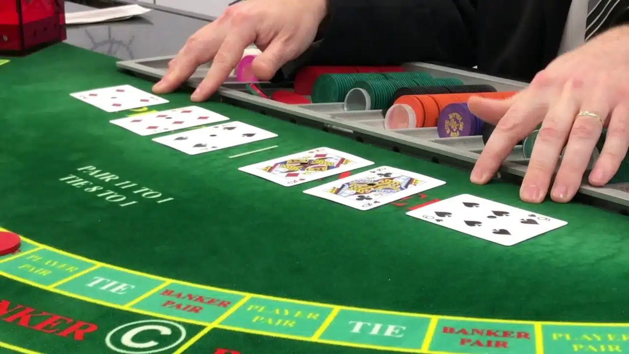Cum se joacă Baccarat?